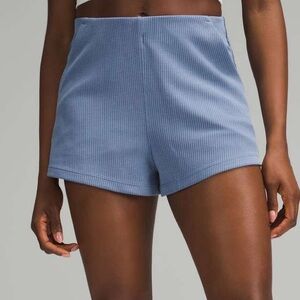 Lululemon Ribbed Softstreme High-Rise Short 2" in Oasis Blue Size 8